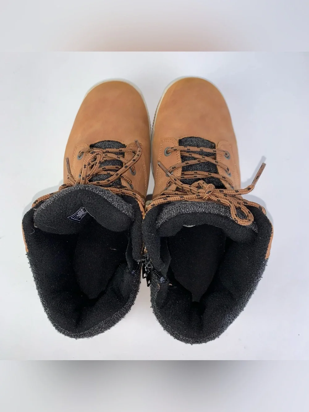 Nautica Kids Work Chukka Boot Youth size 5 big boys